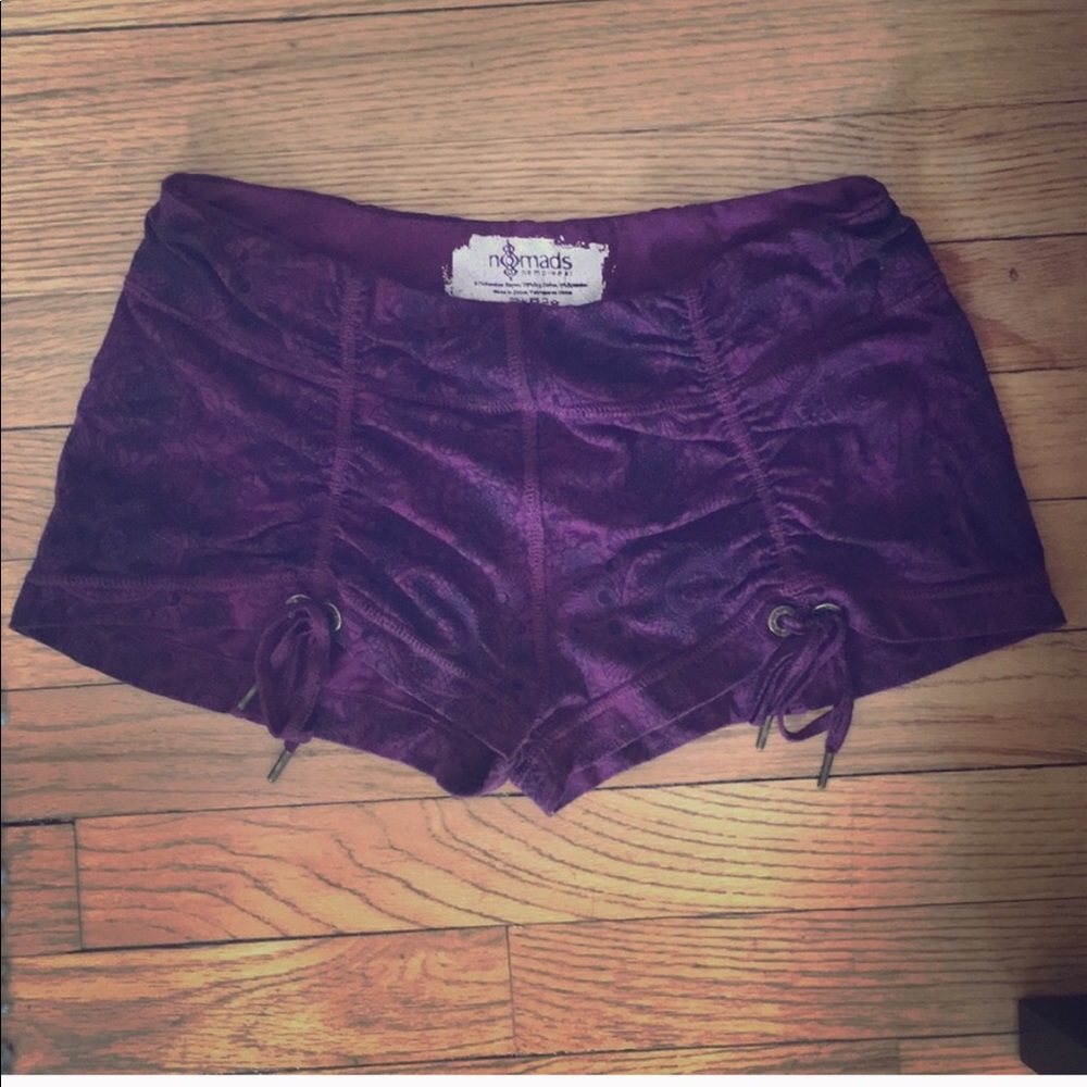 Yoga Bootie Shorts